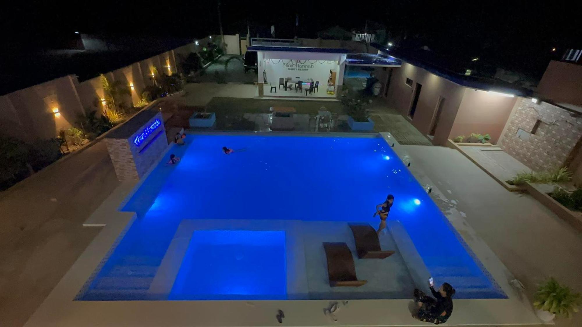 Aina Hannah Family Resort'S Greek Unit Calatagan エクステリア 写真
